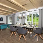 Hochalmbahnen Chalets 1-03, Alpenrose, Nahe Gondel, Hunde Willkommen Holiday home *