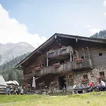 Holiday home Hochalmbahnen Chalets 1-03, Alpenrose, Nahe Gondel, Hunde Willkommen