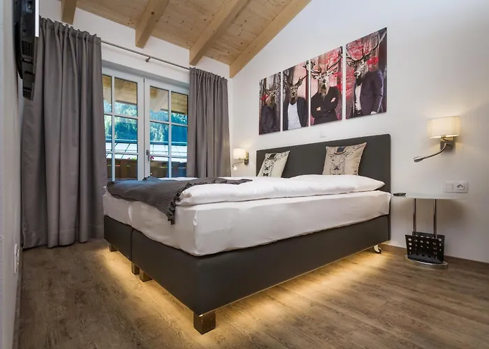 Hochalmbahnen Chalets 1c *